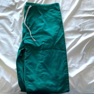 Size Small unisex hunter green scrub pant.